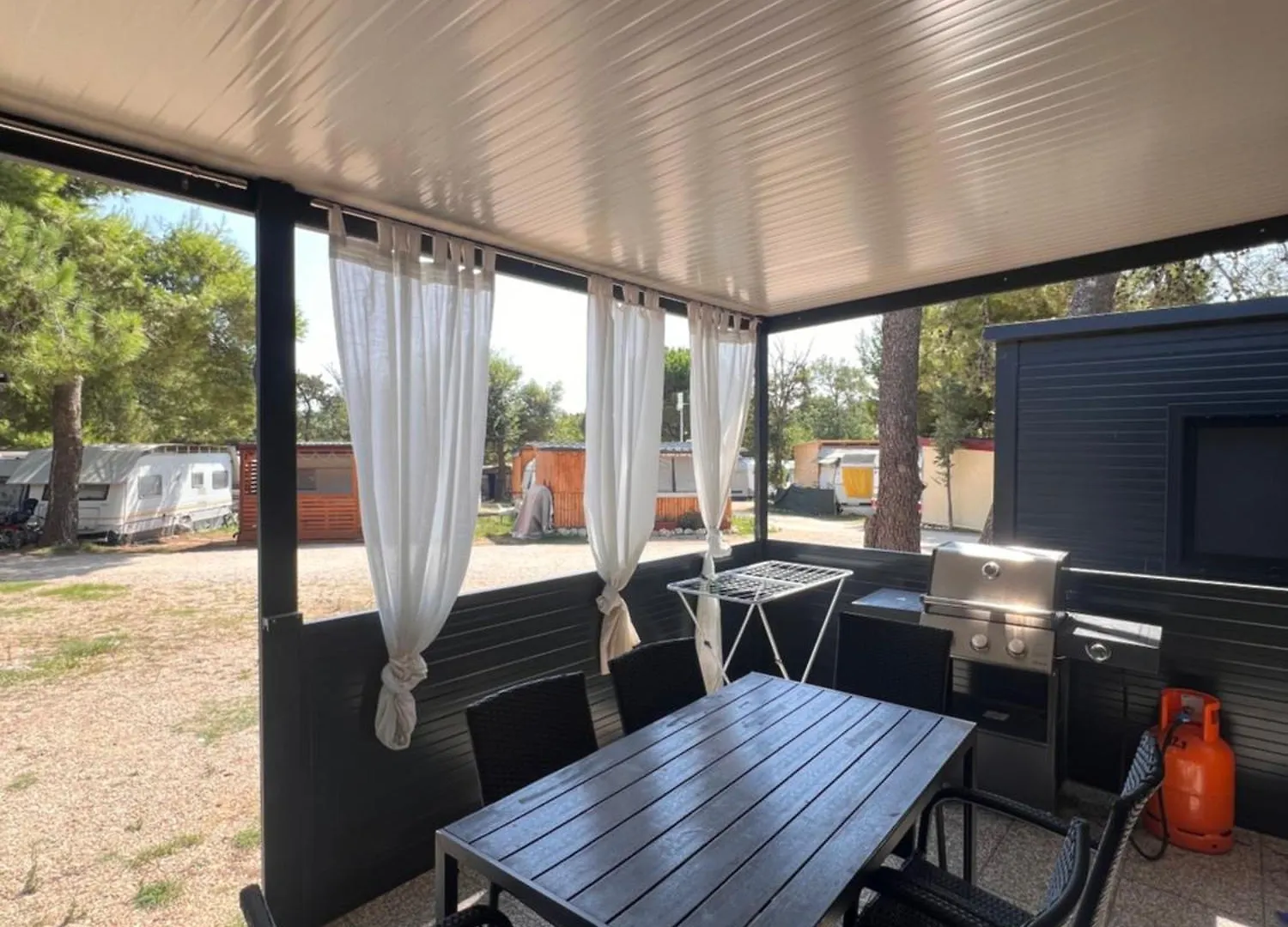 Apartment Charly Mobile-Home Privlaka